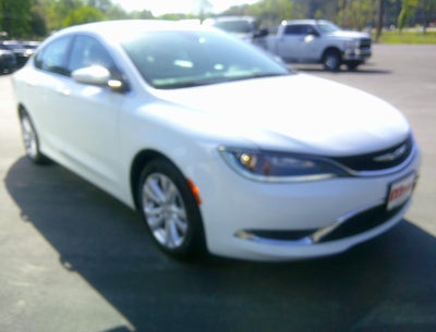 2015 Chrysler 200 Limited