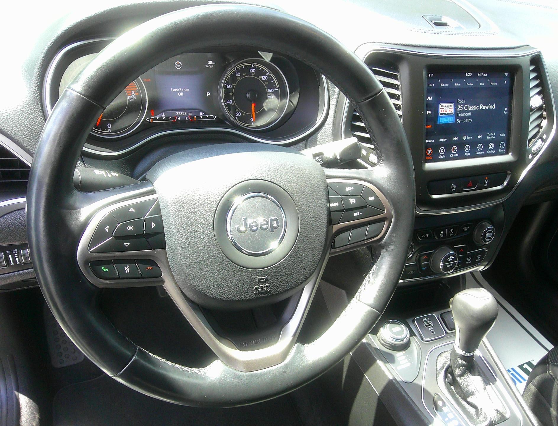 2021 Jeep Cherokee Latitude Lux