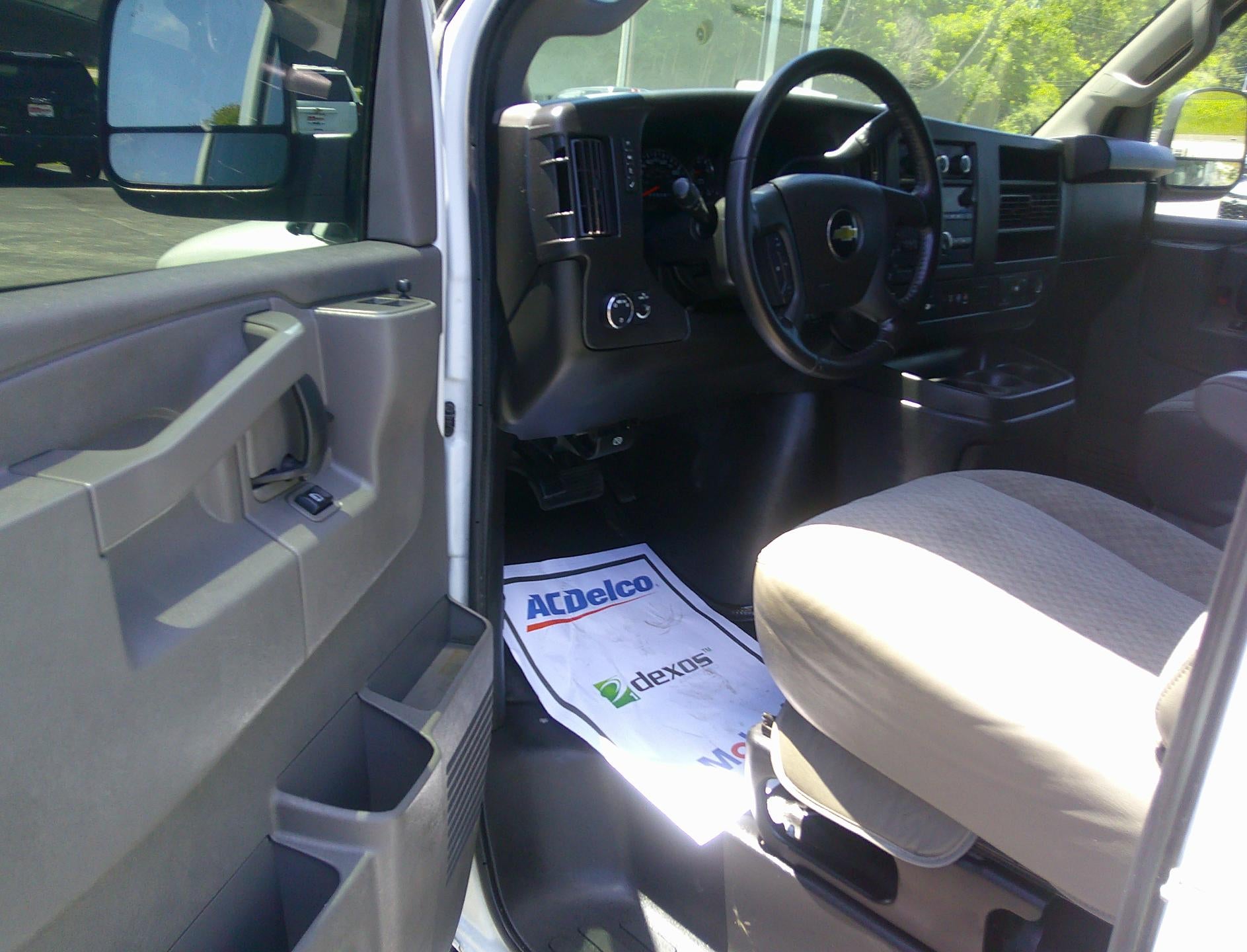 2020 Chevrolet Express Cargo 2500 WT
