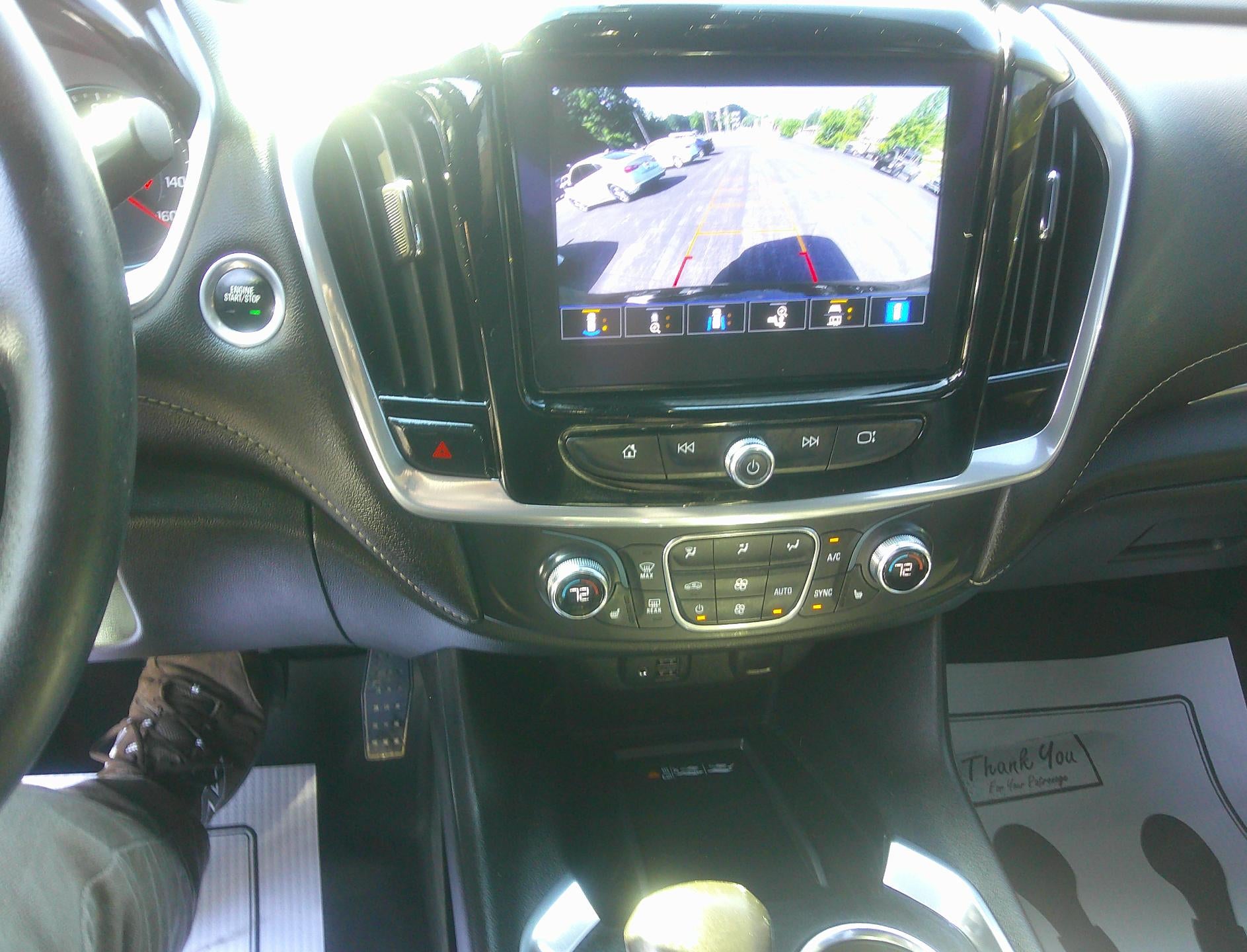 2022 Chevrolet Traverse LT Leather