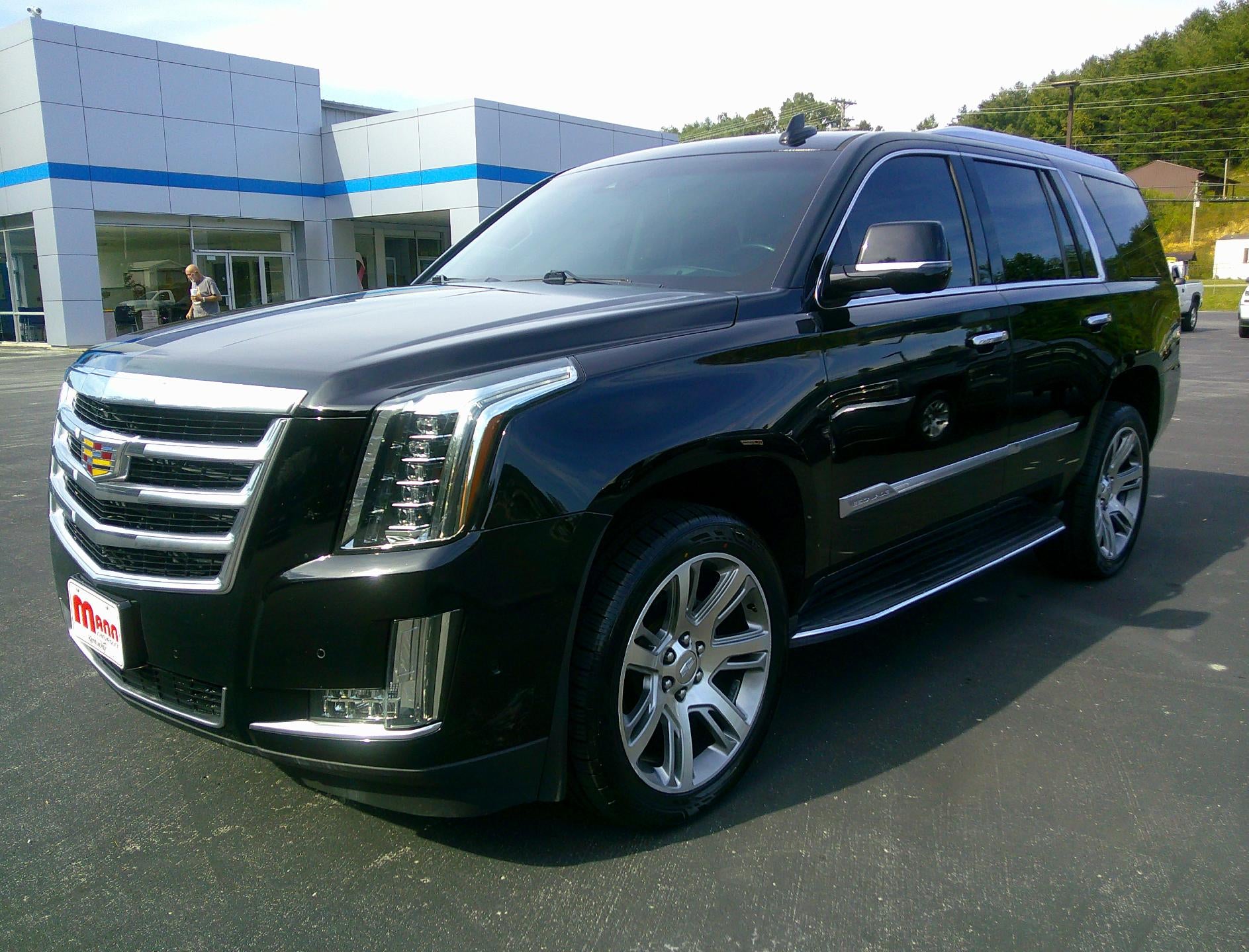 2017 Cadillac Escalade Luxury