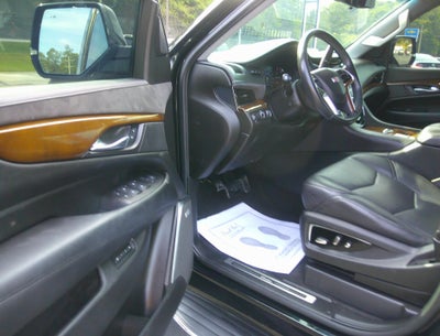 2017 Cadillac Escalade Luxury