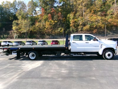 2023 Chevrolet Silverado 6500 HD Work Truck